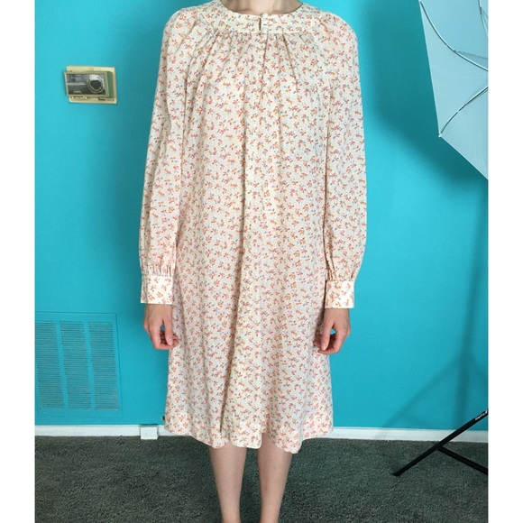 Vintage Floral Day Dress/Nightgown - Picture 2 of 6